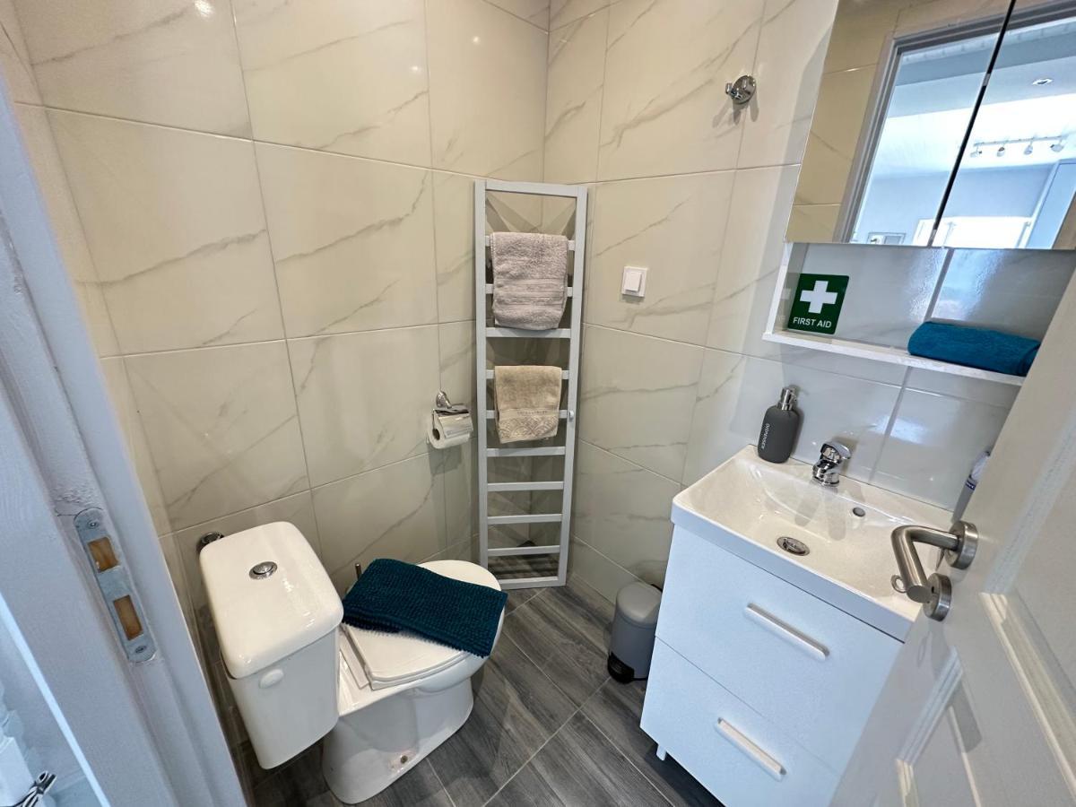 Brinia Cosy Apartment Poros Town Esterno foto