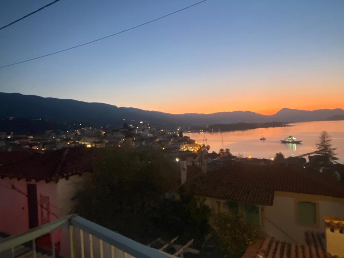 Brinia Cosy Apartment Poros Town Esterno foto