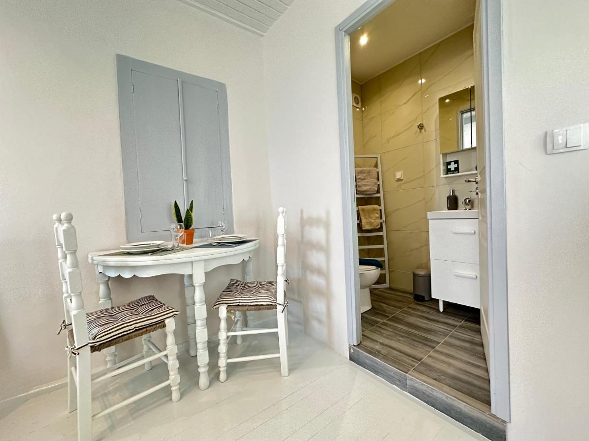Brinia Cosy Apartment Poros Town Esterno foto
