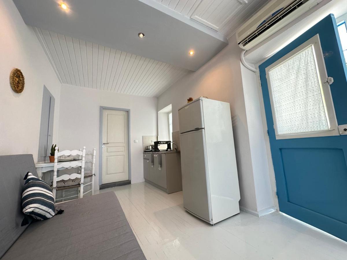Brinia Cosy Apartment Poros Town Esterno foto